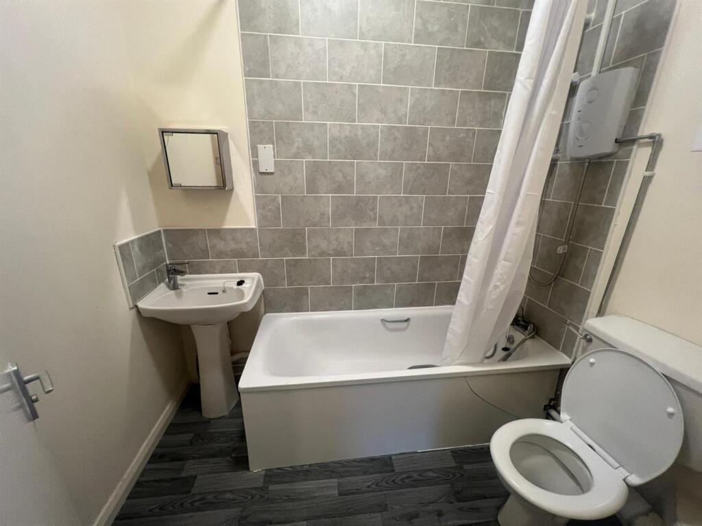 WhatsApp Image 2025-04-28 at 10.37.37 (8).jpeg