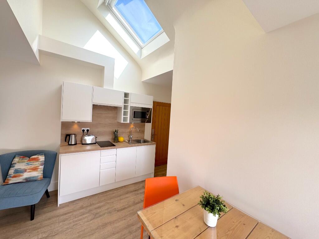 Bridgford Road, West Bridgford, NG2 6AB