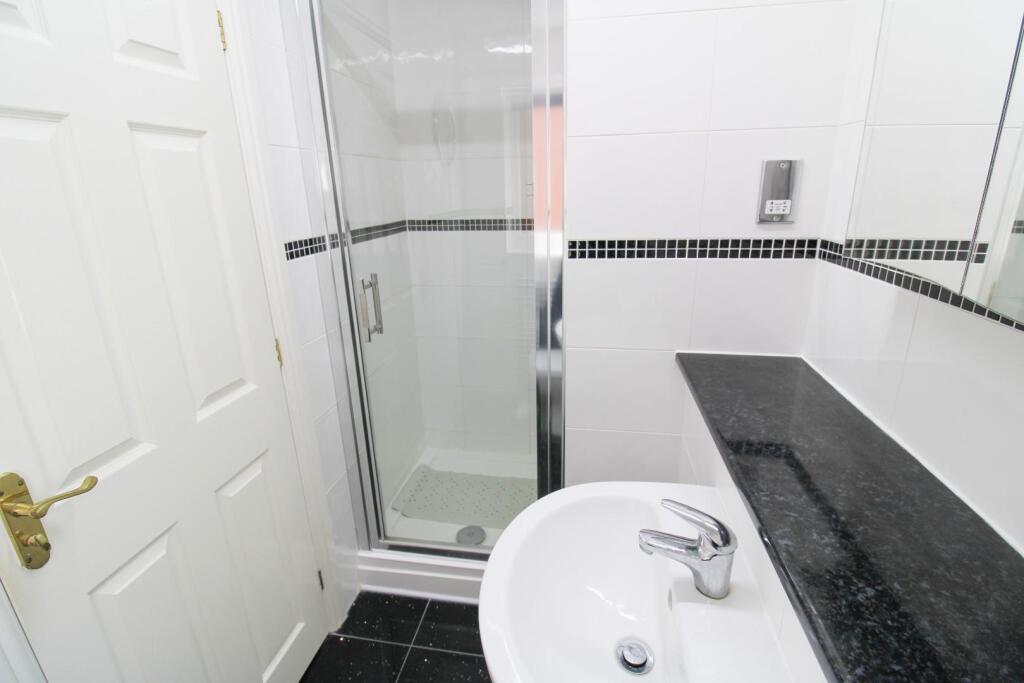 Ensuite shower room