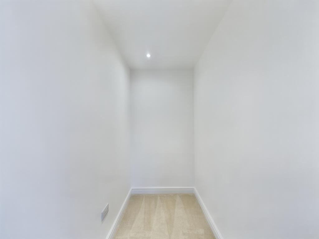 CAM02023G0-PR0113-STILL067