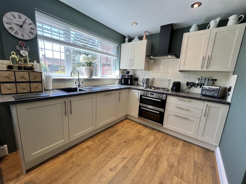 Open Plan Living/Dining/Kitchen