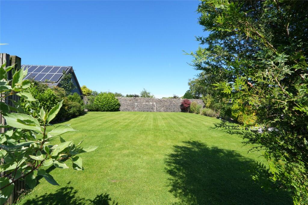 House 2 Gardens