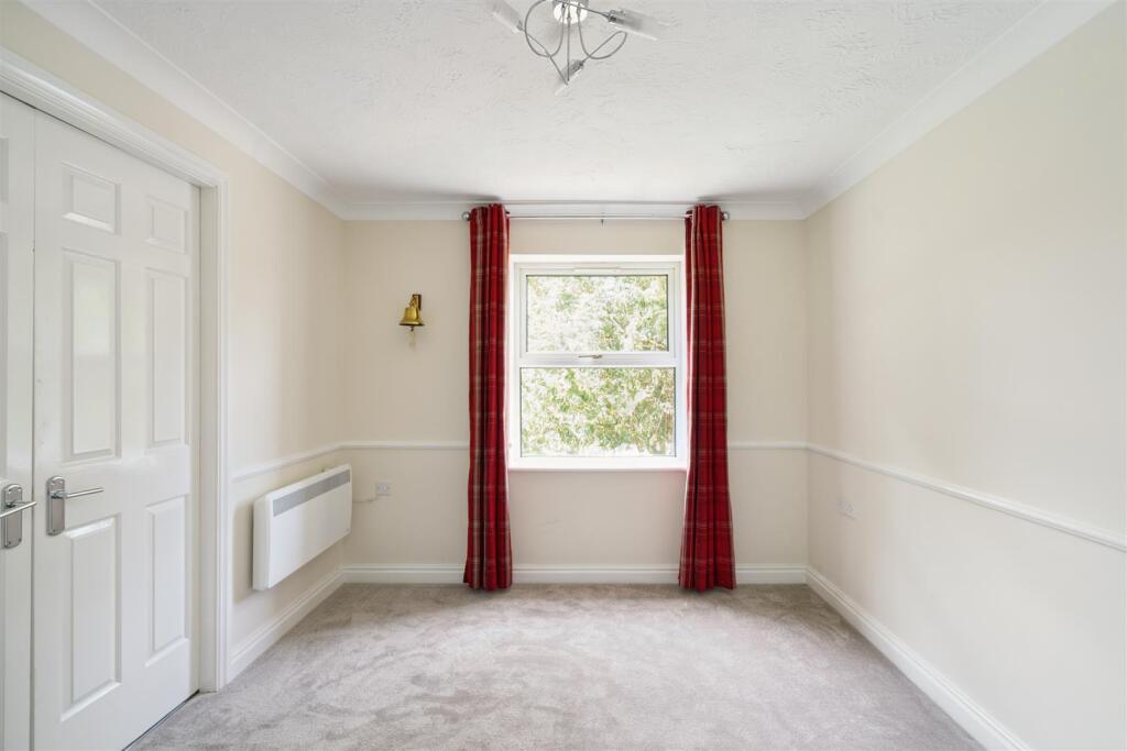 Flat 15, 21, The Cedars, Downing Close Knowle_1.jp