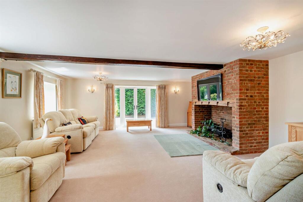 8653483-interior15-800.jpg