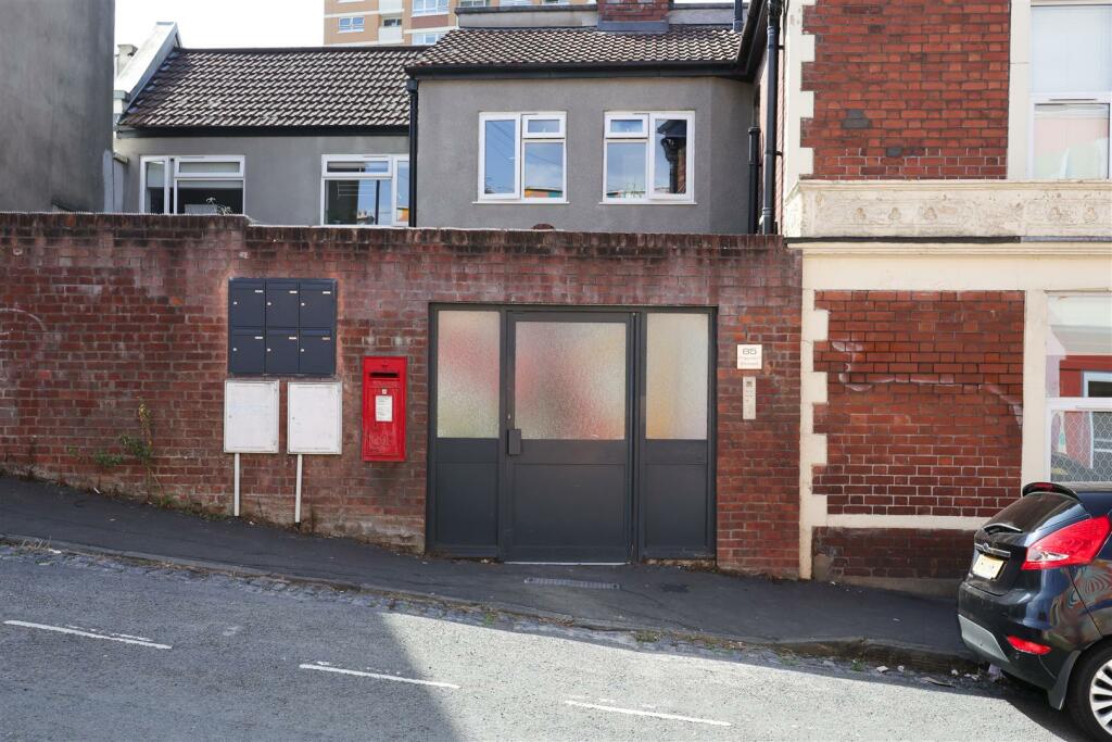 2&#64;85 North Road 18.JPG