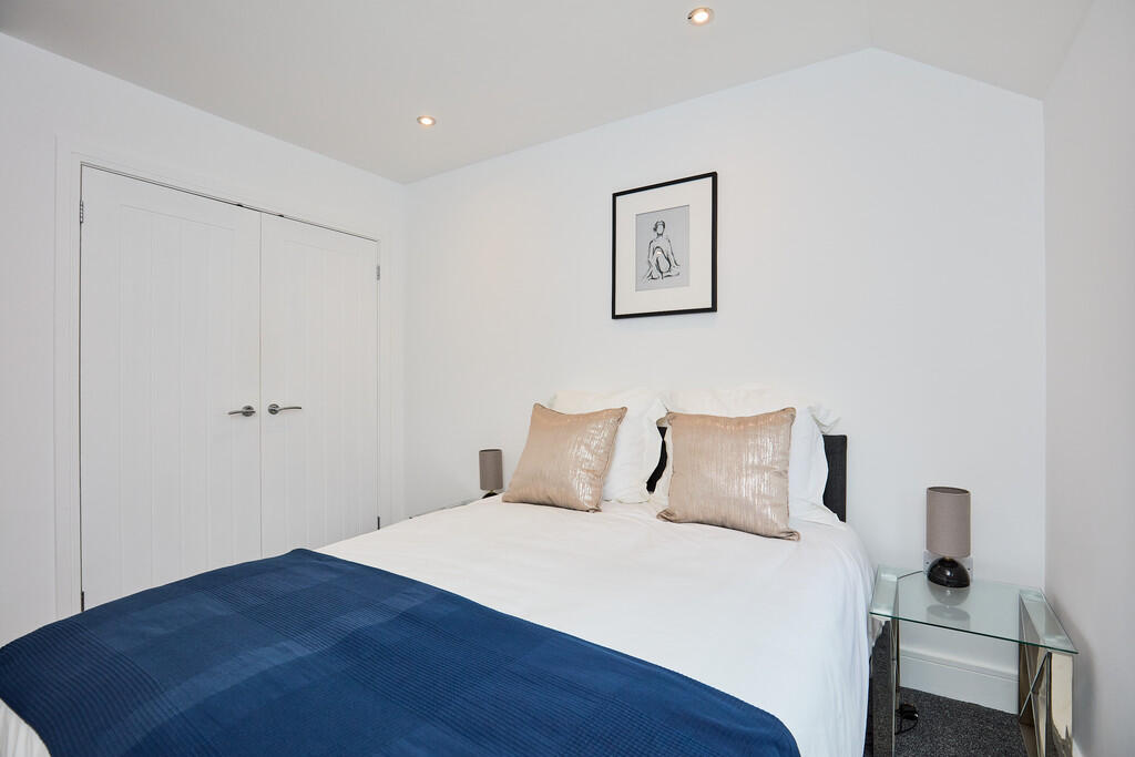 Edward Knight 202...