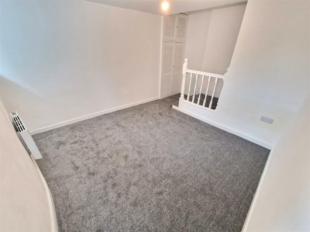 Bedroom.jpg