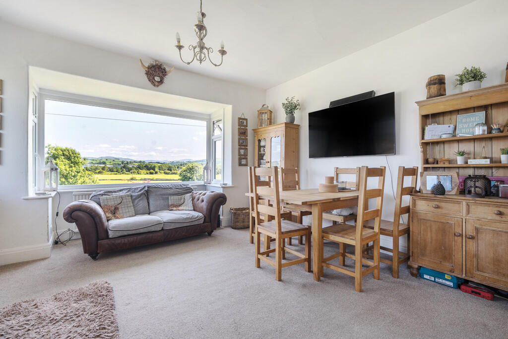Open plan dining ...