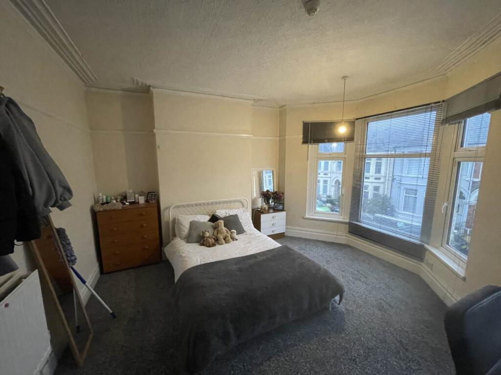 First Floor Front Be