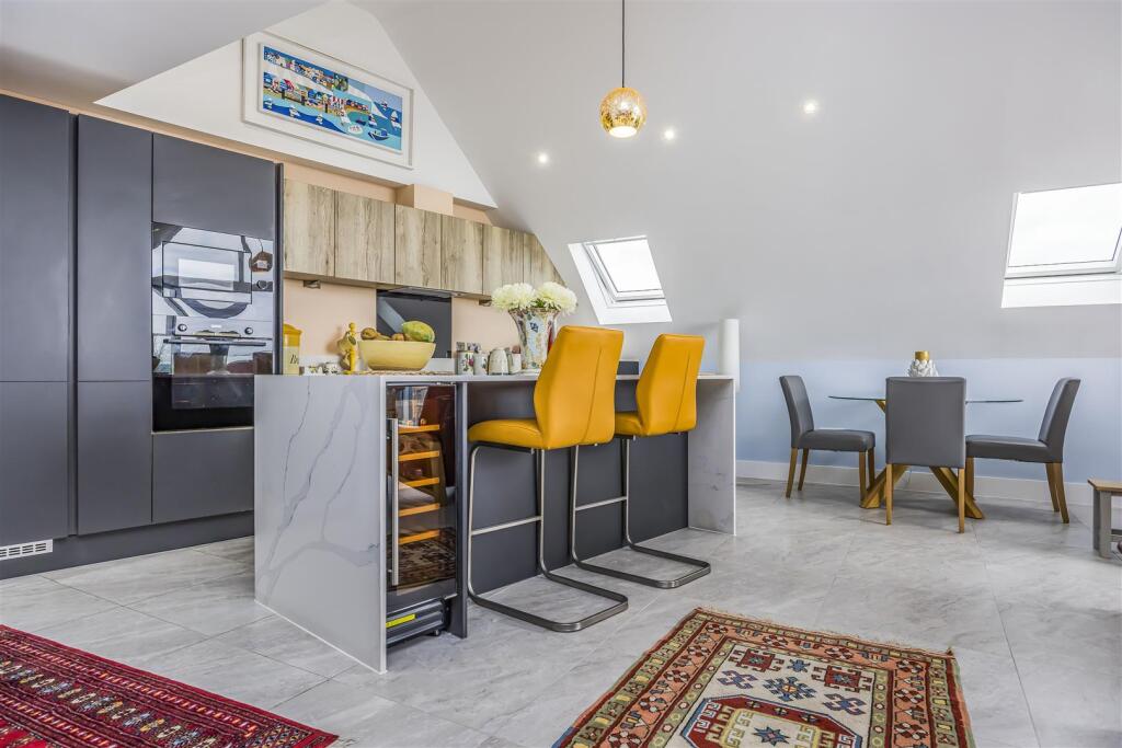 Flat 9 Meraki, 2 Cellars Farm Road, Bournemouth-Po