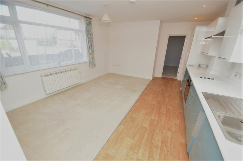 Lounge/Kitchen