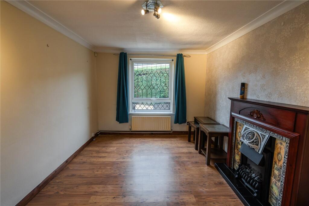 Living Room (2)