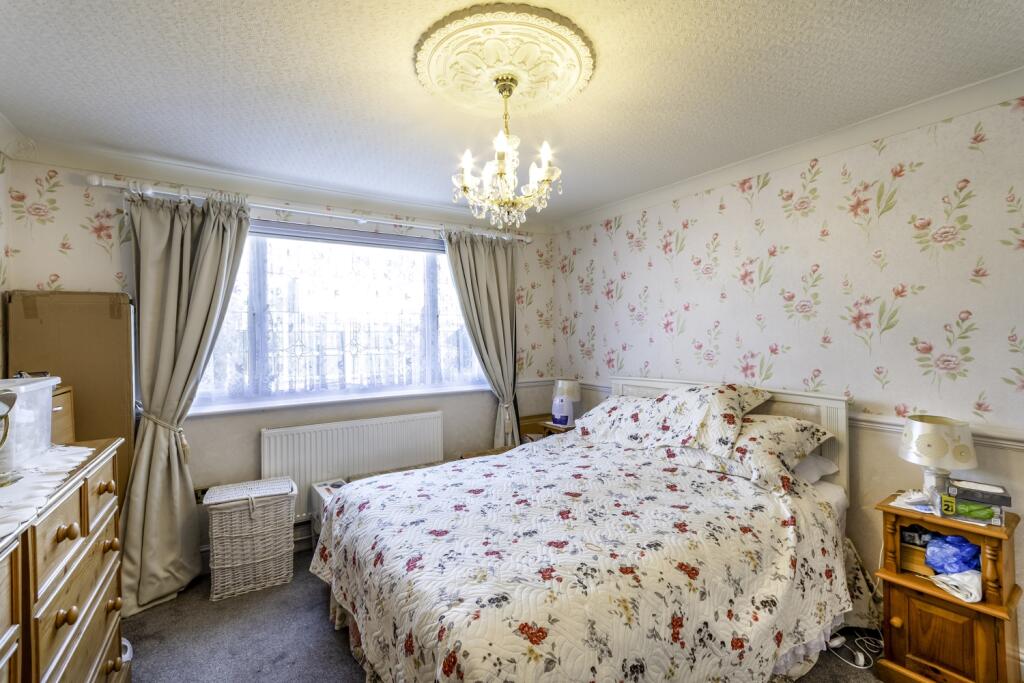 Estate Agent EweMove Scunthorpe- Bedroom 1