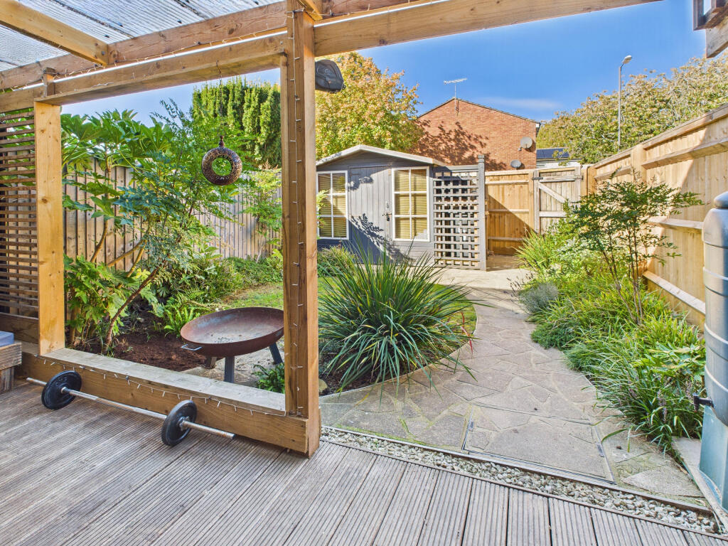 CAM02909G0-PR0494-STILL007