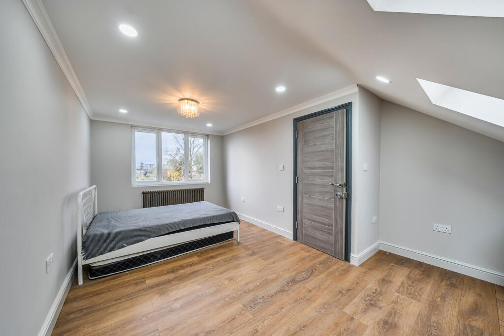 1381144-18-691327...