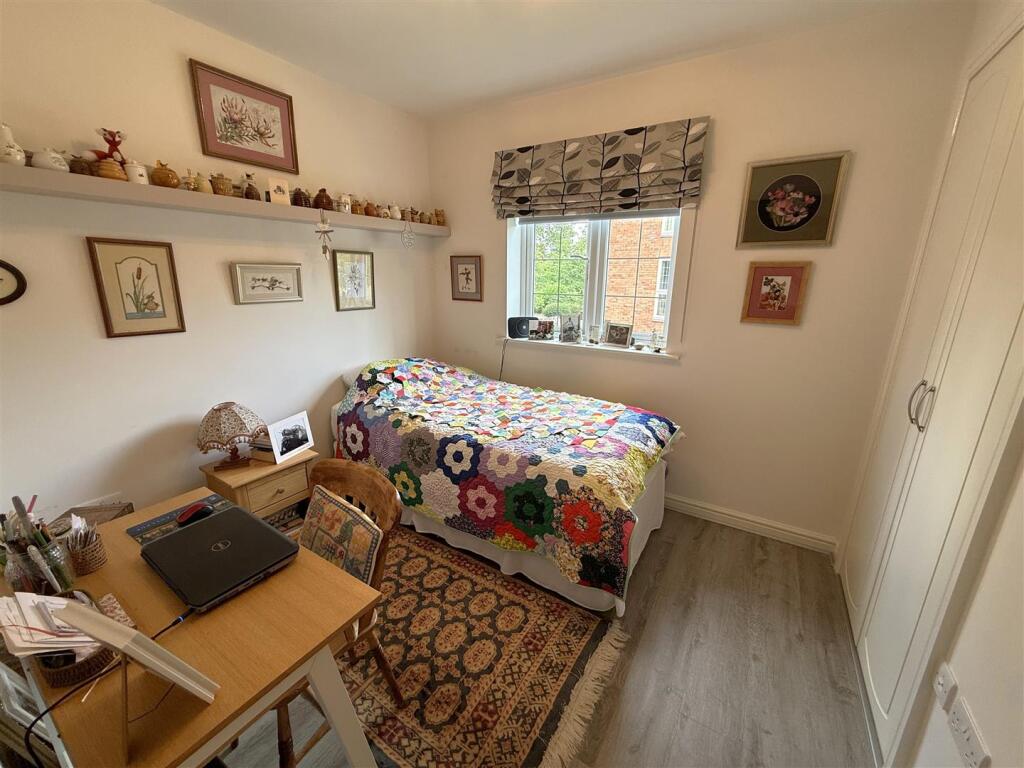 Bedroom 2.JPG