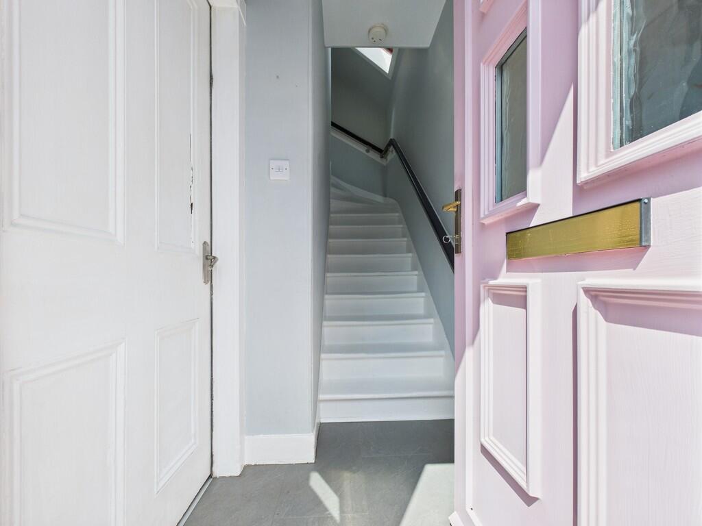 CAM05526G0-PR0005...