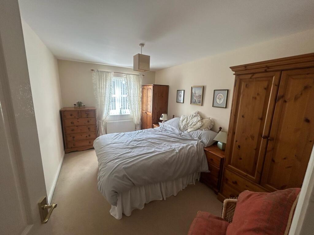 105 intrepid cl-bed 1