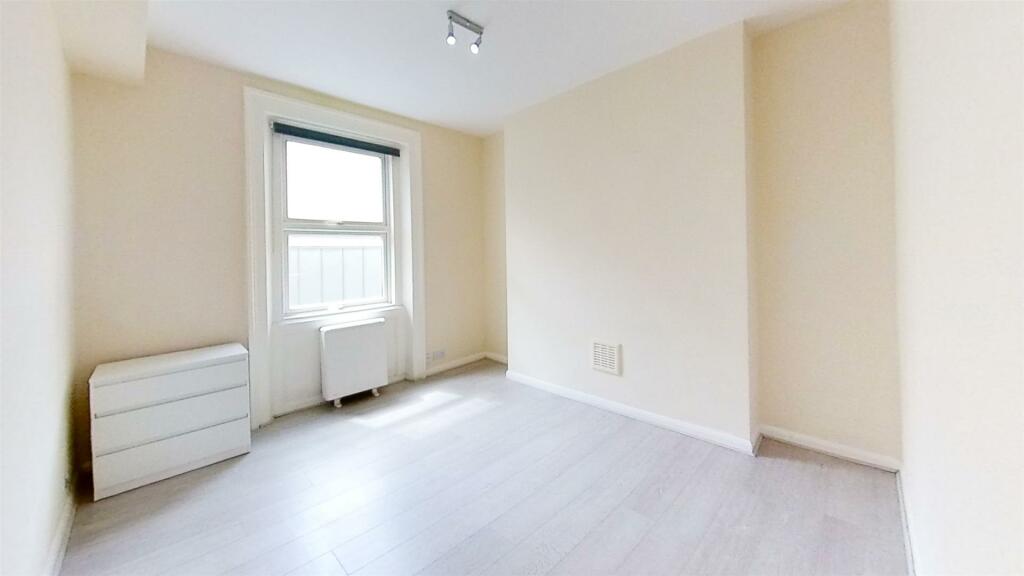 Kilburn-High-Road-Unfurnished.jpg