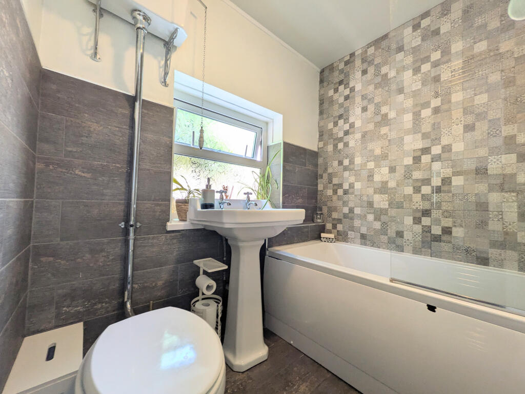 PXL_20250702_113648859~2