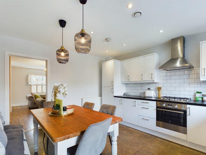 Kitchen diner
