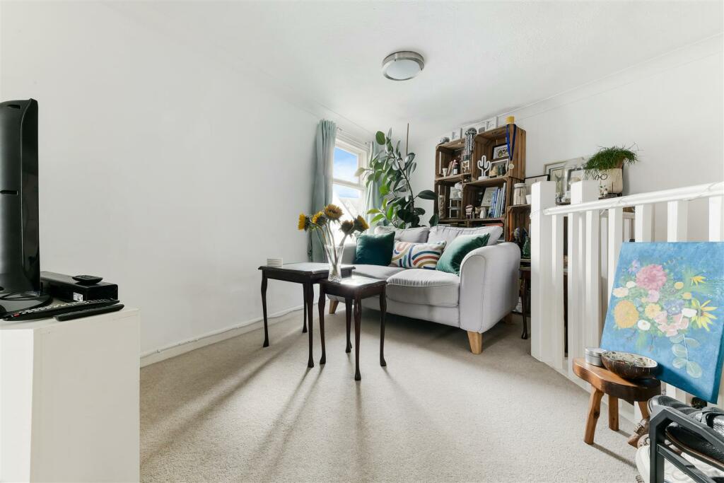 HIGH STREET (12).jpg