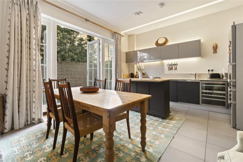 Kitchen/Dining