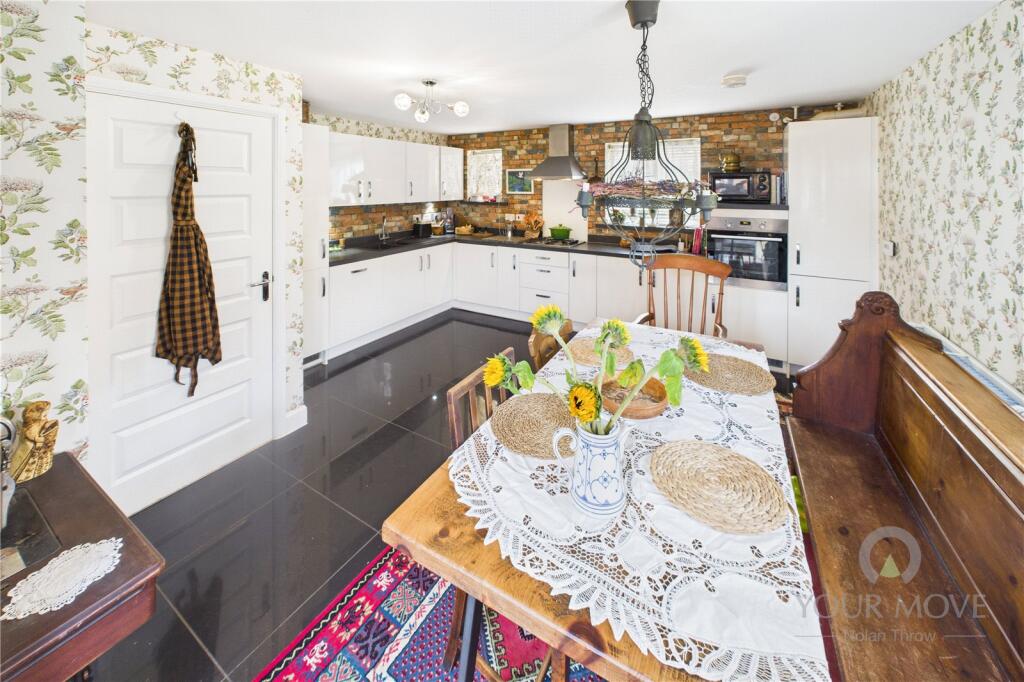 Kitchen / Diner