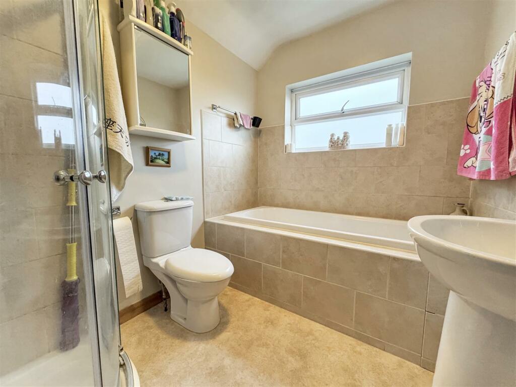 Bathroom.jpeg