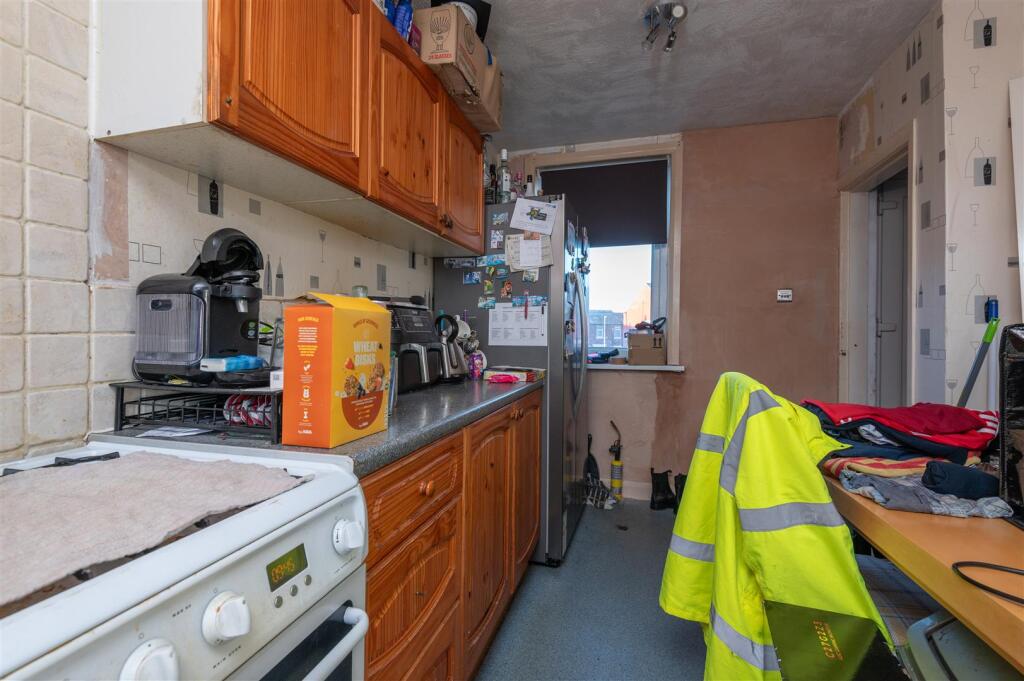 17 - 72 Whitwell Green Lane HX5 9EG.jpg