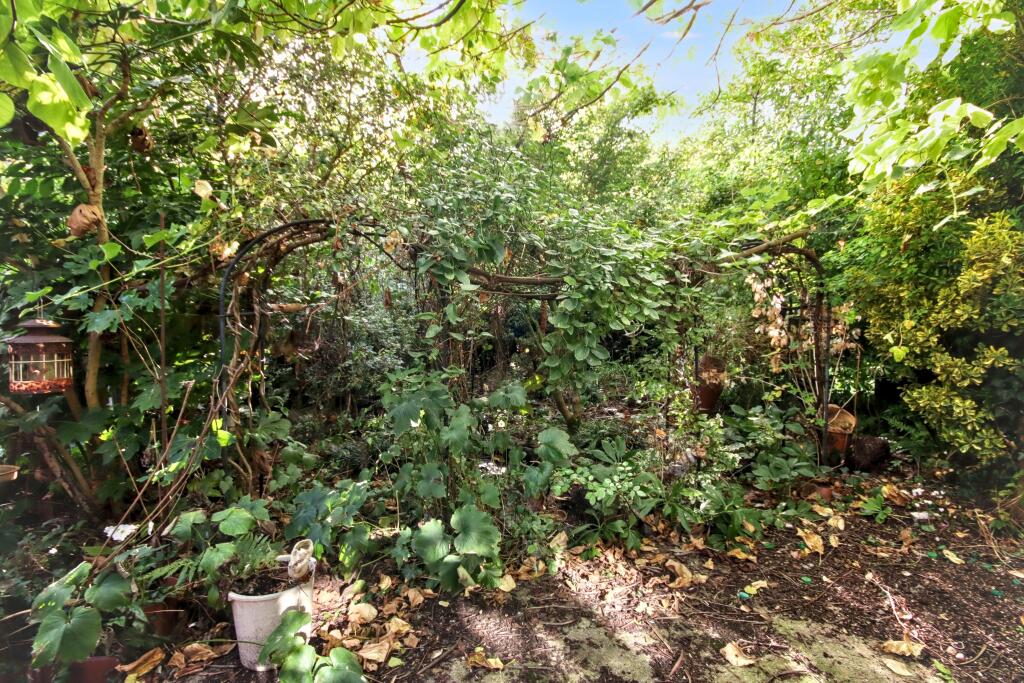 14 Manor Close, Yaxley, Peterborough, Cambridgeshire, PE7 3NS