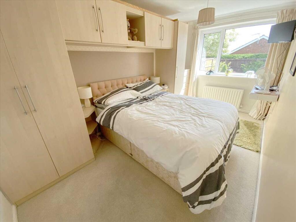 Bedroom 2: