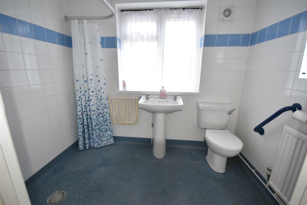 shower room.JPG