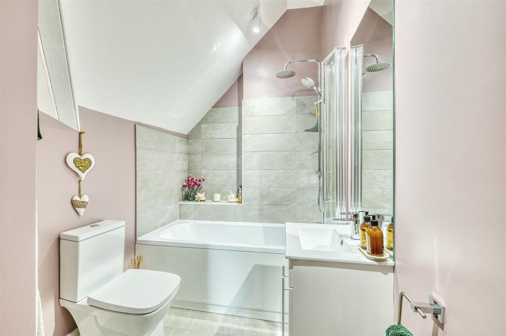 -12 Memorial Hall-61_HDR-13.jpg