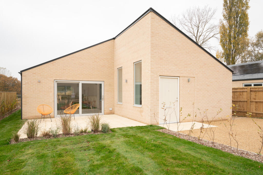 241348 - H03-THORNBOROUGH-PARK-120.jpg