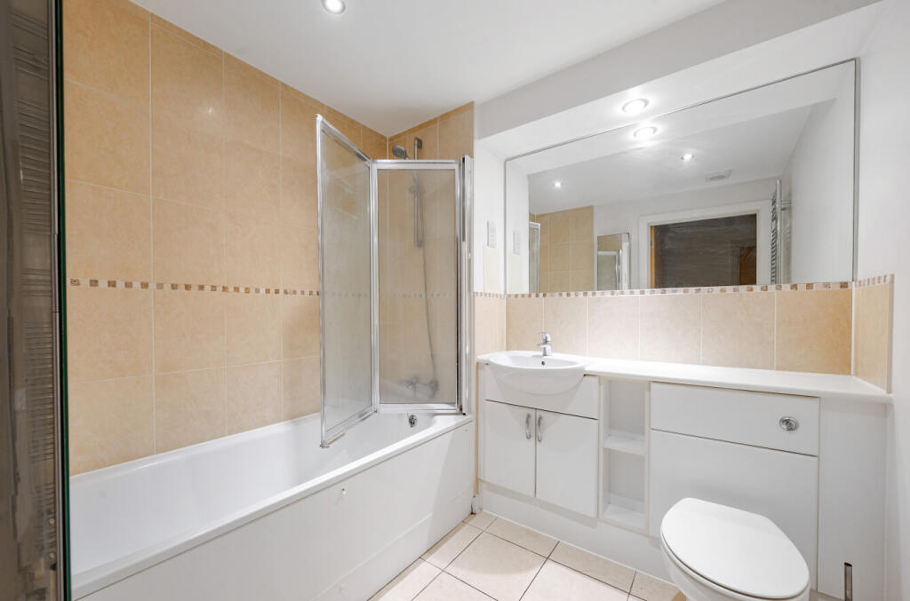 1300981-4-6840376...