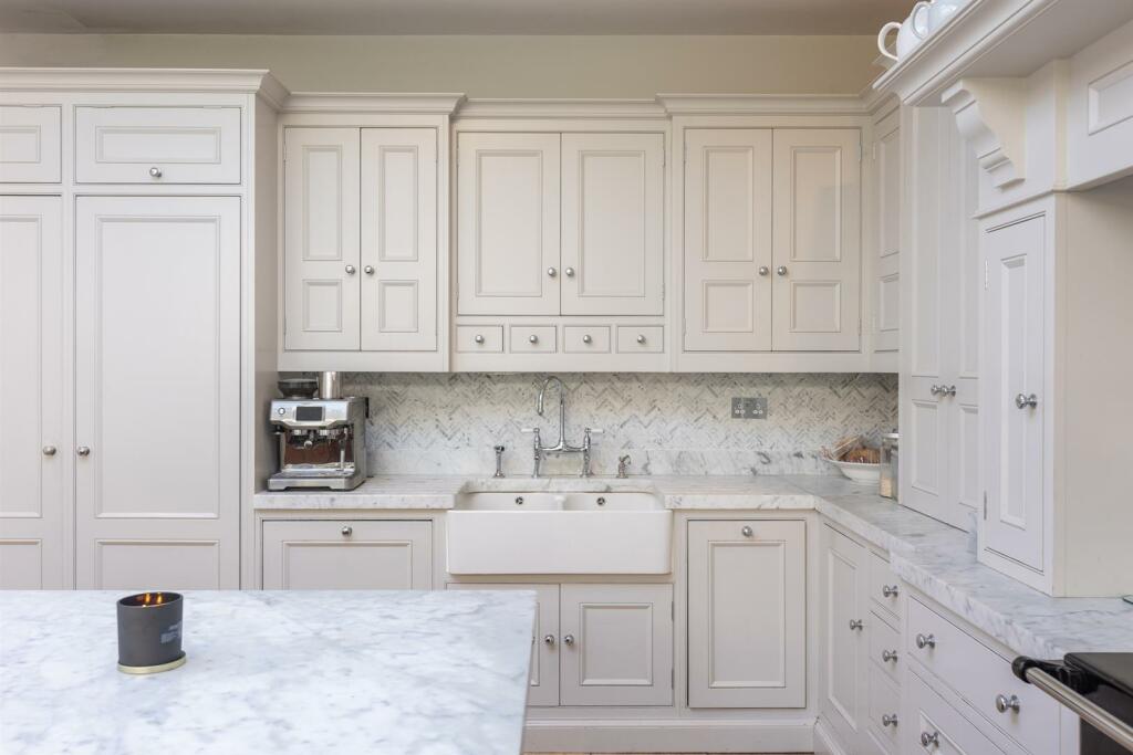 Carlbury House Kitchen Dining Room-6.jpg