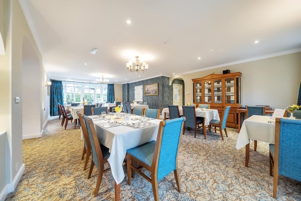 Owner's Dining