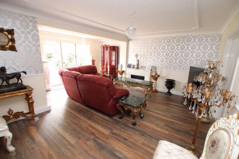 Lounge photo 1