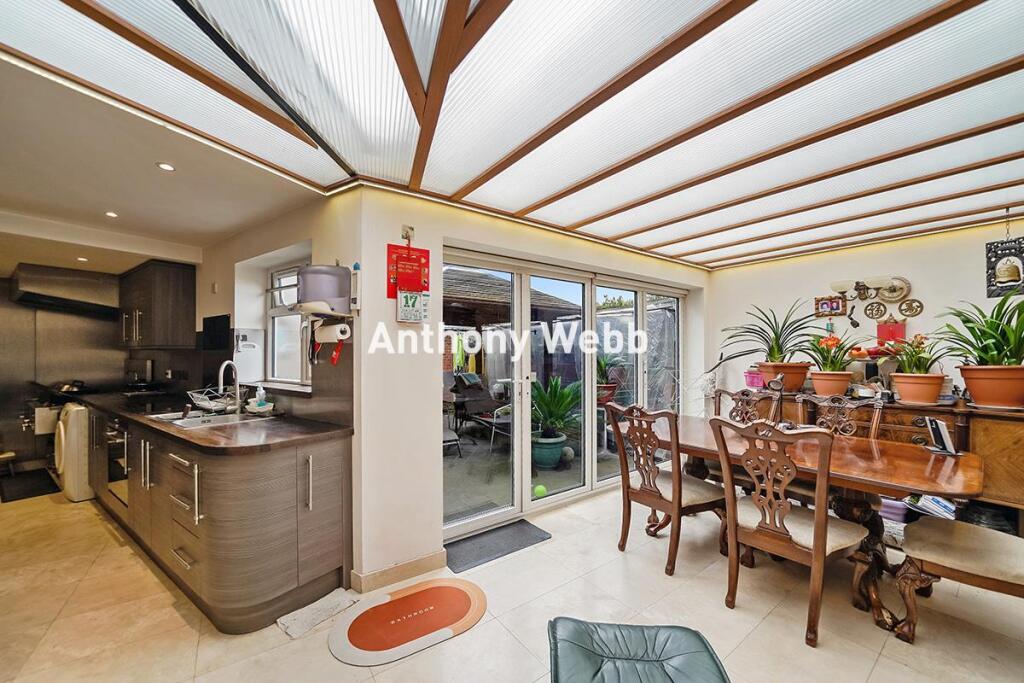 Kitchen / Conservatory