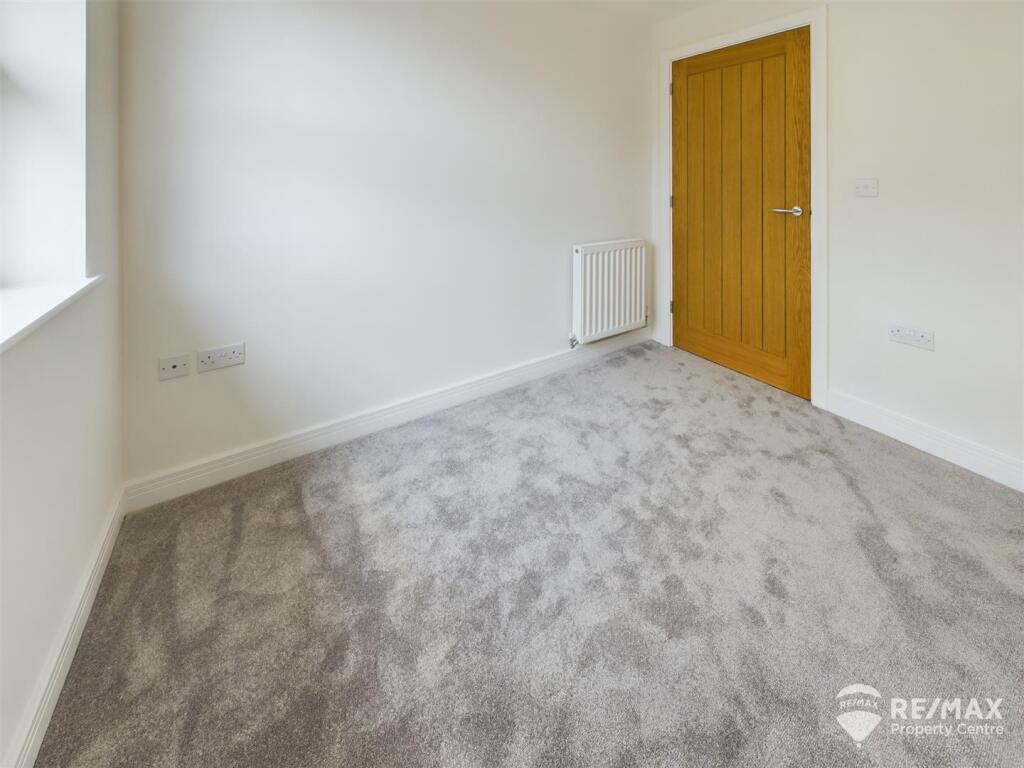 Bedroom 4.jpg