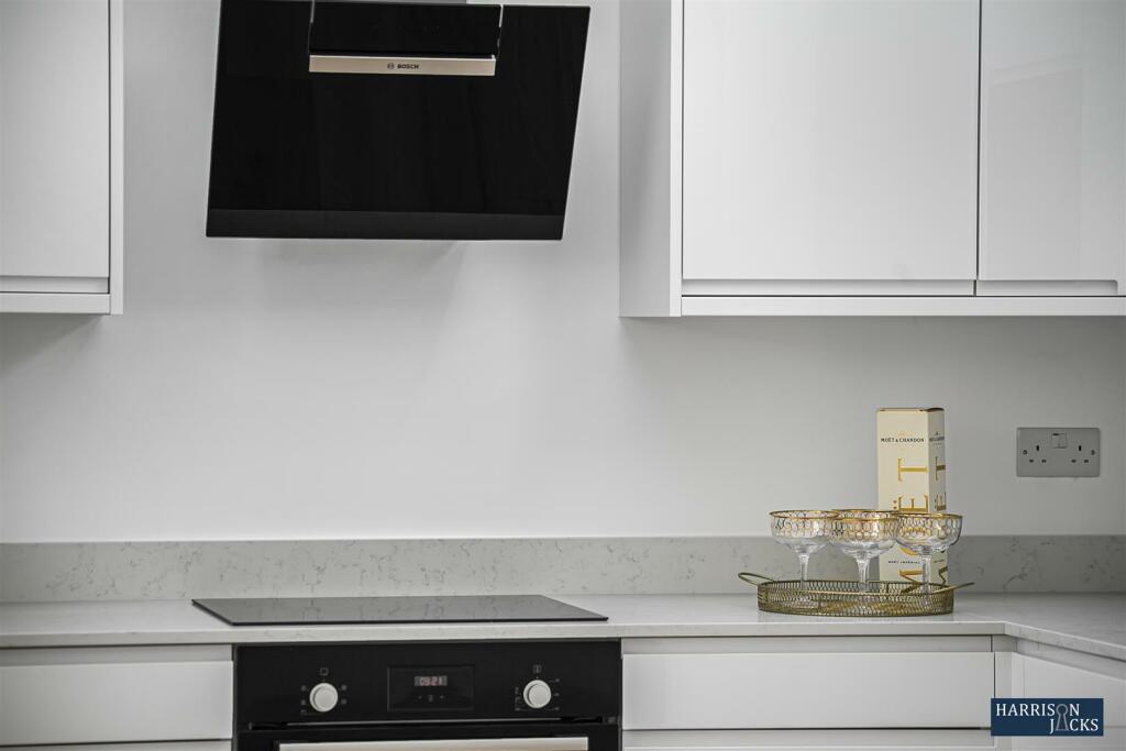 Kitchen Close Up 2.jpg