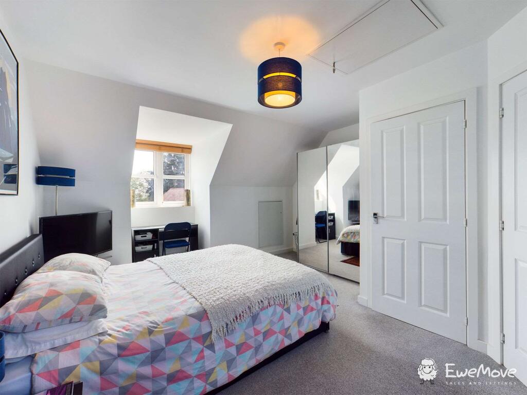Bedroom 1 (Double with Ensuite)