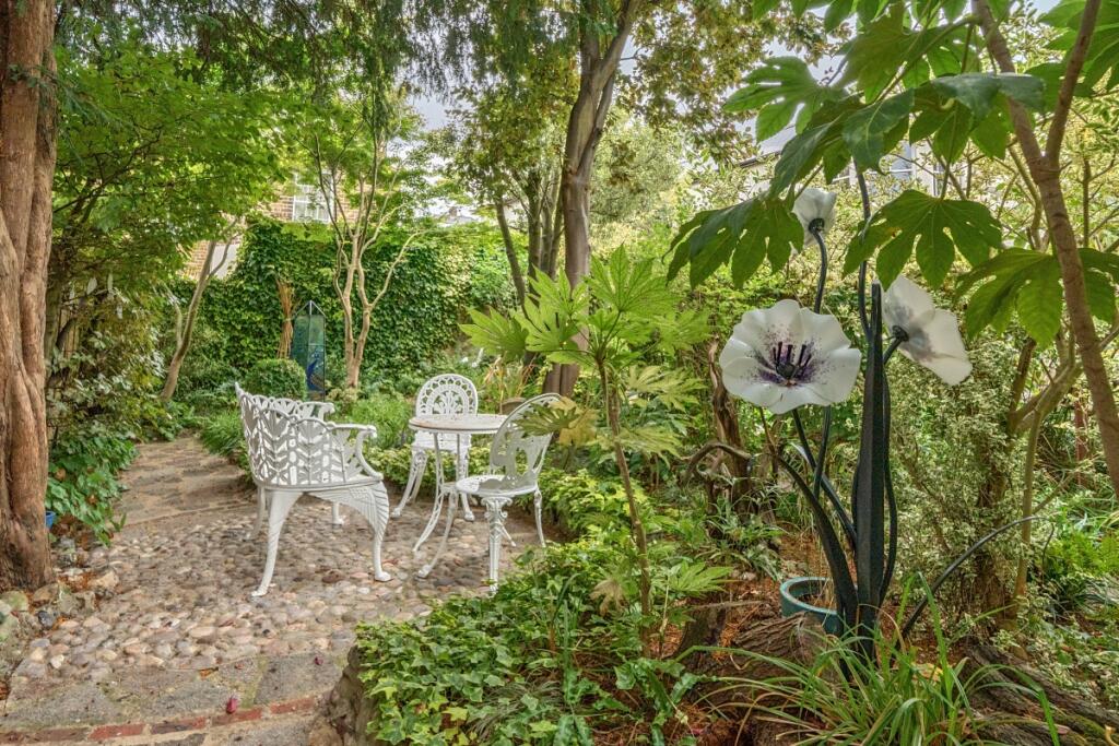 1345624-7-68aecf1...