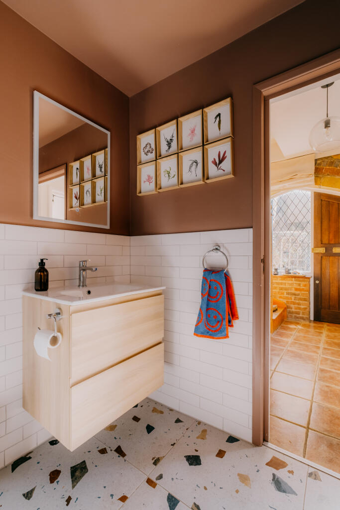 Croft-StLeonards-OldPennySchool-Interior-44