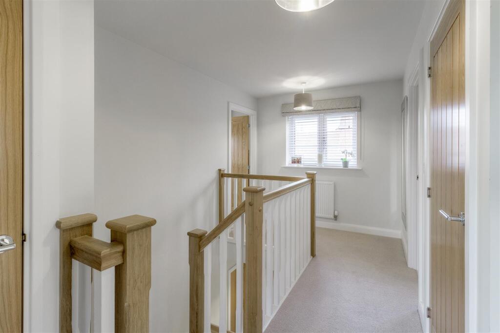 5 Wilson Close 018.jpg