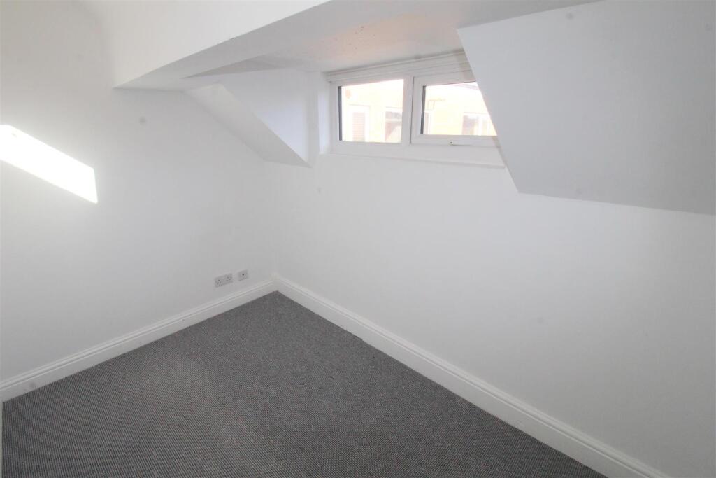 St David's Road South, 5a - Bedroom Four 1.JPG