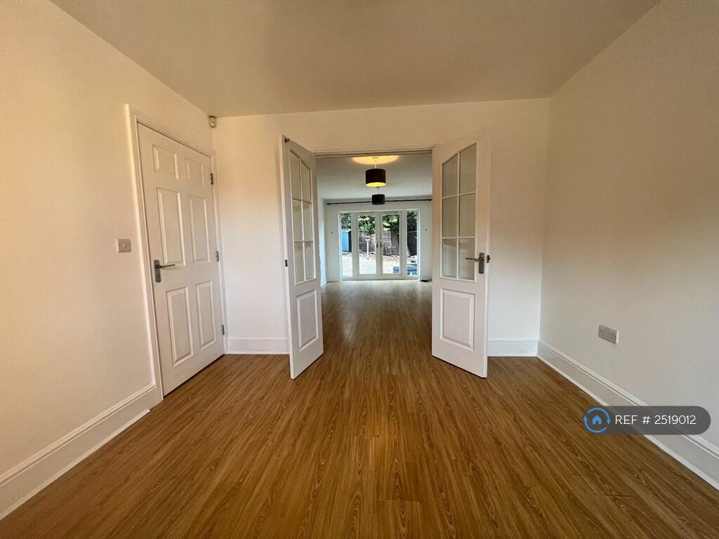 Dining Lounge Area