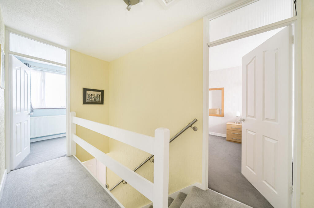 1356933-11-68e500...