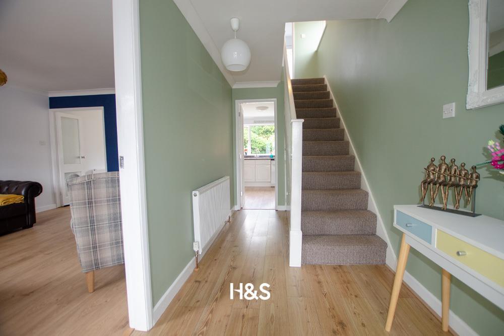 60 swanswell - hall.jpg